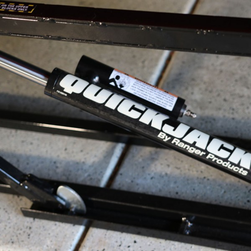 hydraulic ram close up quickjack